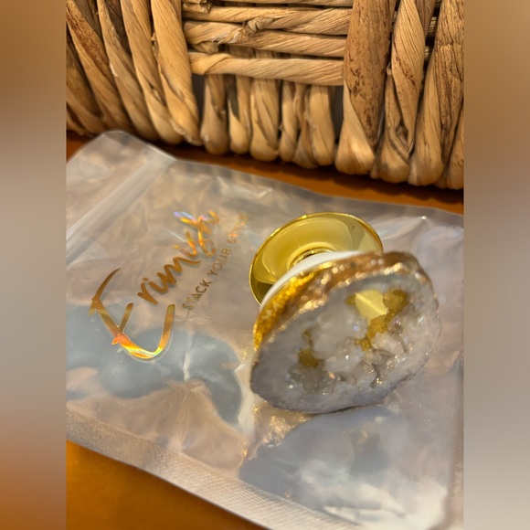 Druzy rock pop socket. NWT. - Picture 10 of 11